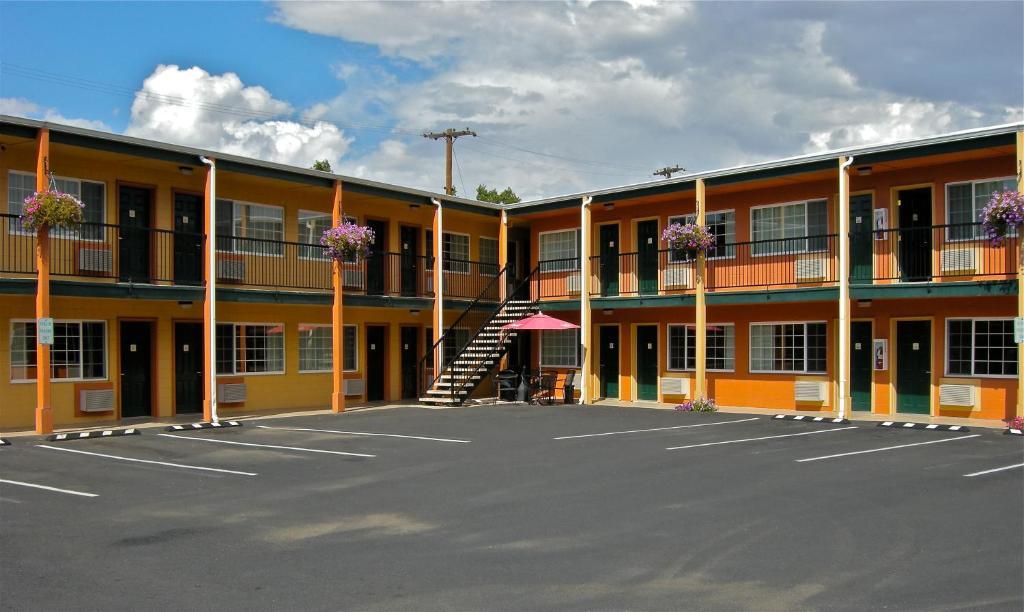 Americas Best Value Inn - Пендълтън Екстериор снимка