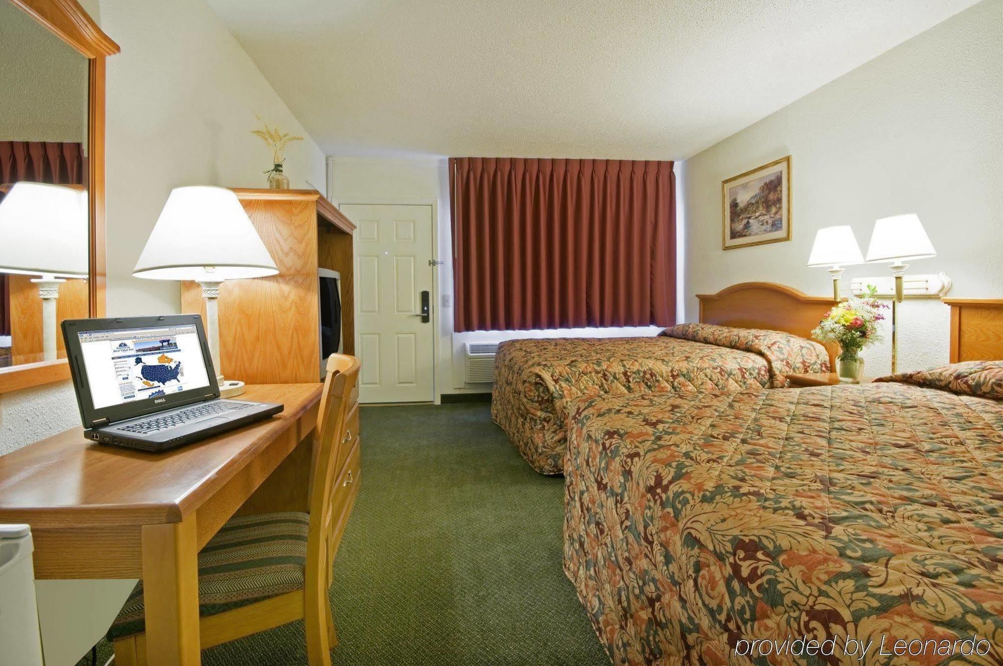 Americas Best Value Inn - Пендълтън Стая снимка